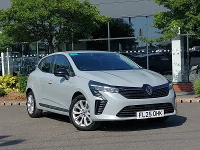 Used Renault Clio Evolution 143 HP (105 kW) 2025 Grey Hatchback