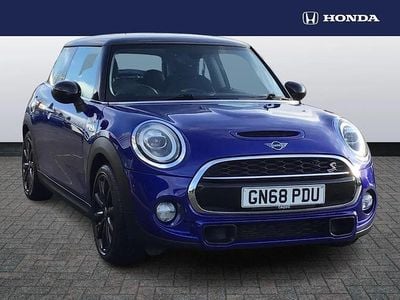 Blue Used 2018 Mini Cooper S Hatchback | £11,695 (Good price)