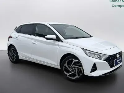 Used Hyundai i20 Premium 101 HP (74 kW) 2022 White Hatchback