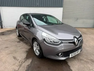 Used Renault Clio Dynamique 90 HP (66 kW) 2015 Grey Hatchback