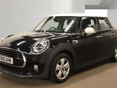 Used Mini Cooper Classic 2019 Black Hatchback