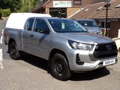 Used Toyota HiLux Active 150 HP (110 kW) 2021 Silver Pickup