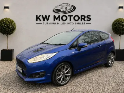 Begagnad Ford Fiesta ST-Line 95 HK (69 kW) 2016 Blå Halvkombi