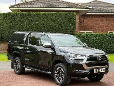 Używany Toyota HiLux 150 KM (110 kW) 2022 Czarny Pickup