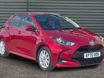 Used Toyota Yaris 116 HP (85 kW) 2020 Red Hatchback