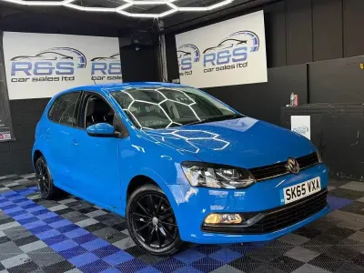 Używany VW Polo SE 60 KM (44 kW) 2015 Niebieski Hatchback