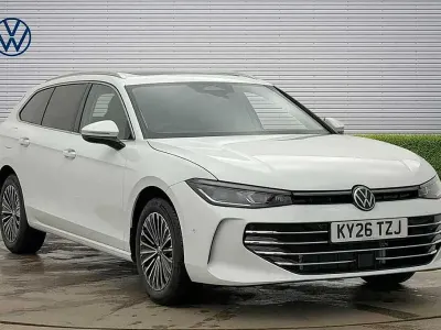 New VW Passat Elegance 204 HP (150 kW) 2026 Grey Estate