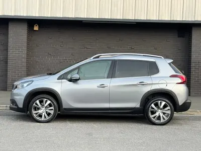 Używany Peugeot 2008 Allure 2018 Szary SUV
