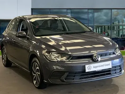 Used VW Polo Life 95 HP (69 kW) 2023 Smokey grey metallic Hatchback