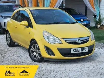Używany Vauxhall Corsa S 95 KM (69 kW) 2011 Żółty Hatchback