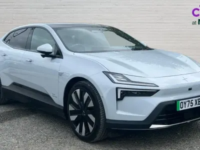Usado Polestar 4 Plus 200 kW (272 CV) 2025 Plateado SUV