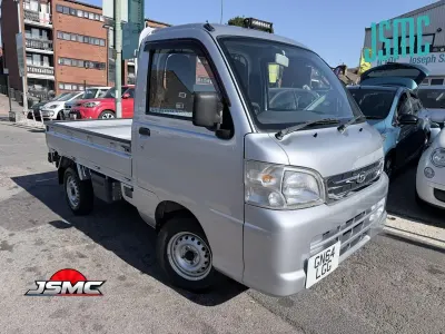 Used Daihatsu Hijet 2014 Silver MPV