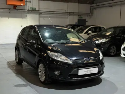 Used Ford Fiesta Titanium 94 HP (69 kW) 2012 Black Hatchback