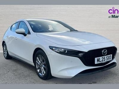 Begagnad Mazda 3 Center-Line 138 HK (101 kW) 2025 Vit Halvkombi