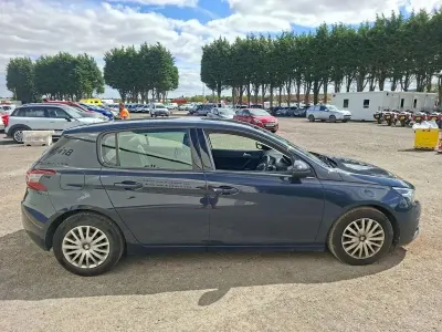 Used Peugeot 308 Active 130 HP (95 kW) 2019 Grey Hatchback