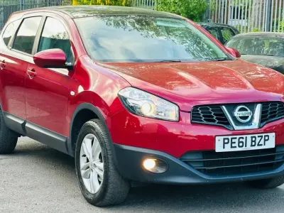 Używany Nissan Qashqai +2 Acenta 117 KM (86 kW) 2011 Czerwony SUV