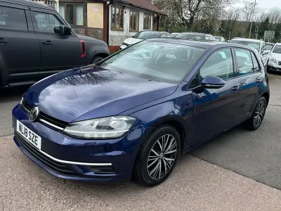 Begagnad VW Golf VII SE 2018 Blå Halvkombi