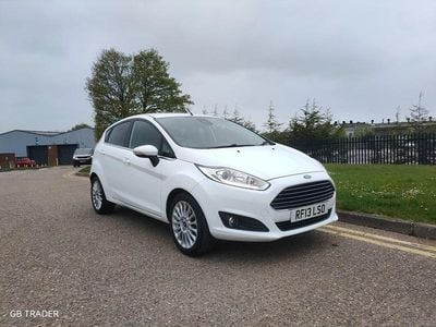 Used Ford Fiesta Titanium 2013 White Hatchback
