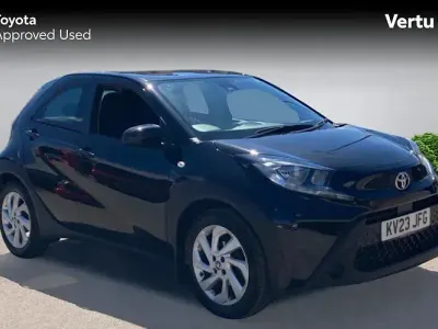 Used Toyota Aygo X PURE 72 HP (52 kW) 2025 SUV