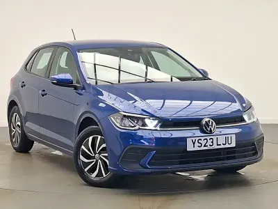 Used VW Polo Life 80 HP (58 kW) 2023 Blue Hatchback