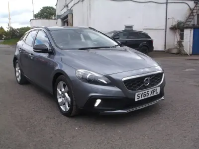 Usado Volvo V40 2015 Gris Utilitario