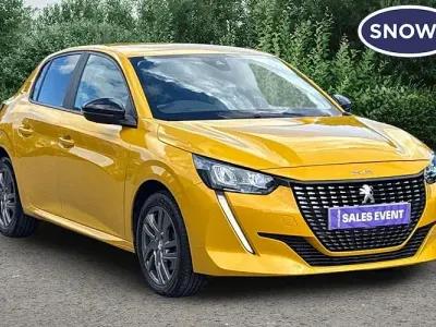 Used Peugeot 208 Active+ 102 HP (75 kW) 2022 Yellow Hatchback