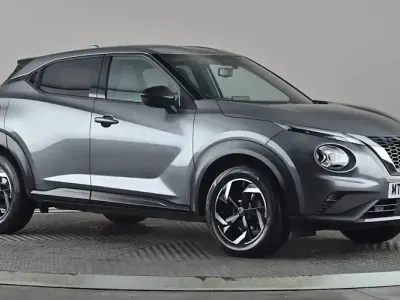 Gebraucht Nissan Juke N-Connecta 114 PS (83 kW) 2023 Grau SUV