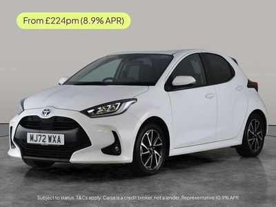 Used Toyota Yaris Hybrid Design 116 HP (85 kW) 2022 White Hatchback