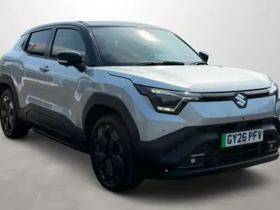 New Suzuki Vitara 2026 Splendid silver/black roof SUV