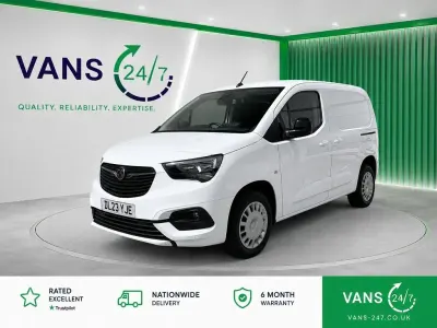 Used Vauxhall Combo S 100 HP (73 kW) 2023 White MPV