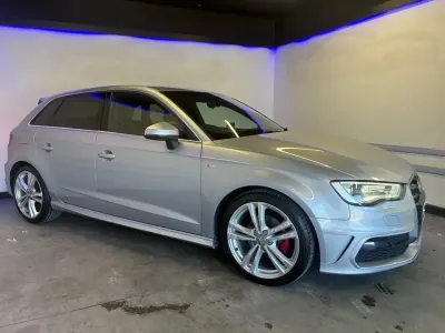 Begagnad Audi A3 S-Line 2014 Silver Halvkombi