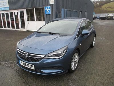 Second-hand Vauxhall Astra Design Edition 110 CP (80 kW) 2016 Albastru Hatchback