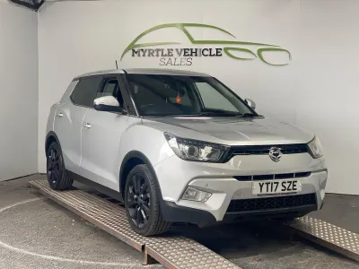 Used SsangYong Tivoli 115 HP (84 kW) 2017 Silver SUV