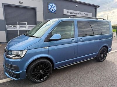 Usado VW Caravelle SE 150 HP (110 kW) 2019 Azul Van