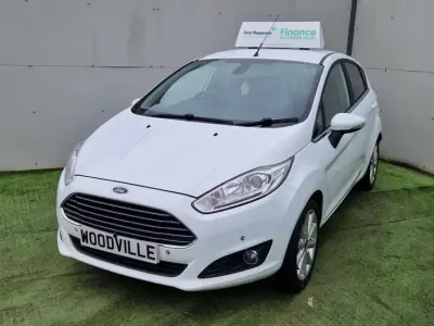 Usado Ford Fiesta Titanium 2015 Branco Citadino