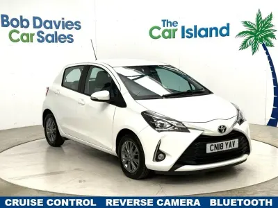 Used Toyota Yaris 111 HP (81 kW) 2018 White Hatchback