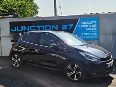 Used Peugeot 208 GT-line 110 HP (80 kW) 2018 Blue Hatchback
