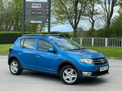 Używany Dacia Sandero Lauréate 2015 Niebieski Hatchback