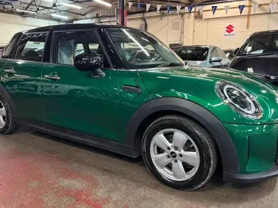 Used Mini Cooper Classic 136 HP (100 kW) 2021 Green Hatchback