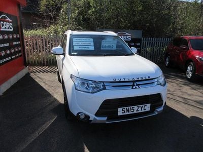 Used Mitsubishi Outlander 150 HP (110 kW) 2015 White SUV