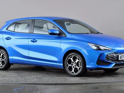 Usado MG MG3 SE 194 CV (142 kW) 2024 Azul Utilitario