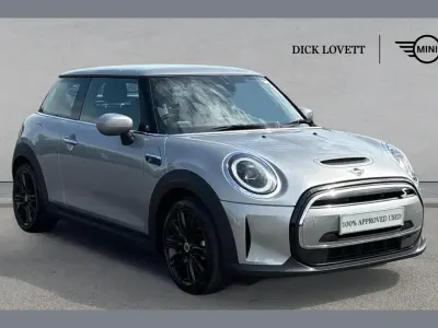 Begagnad Mini Cooper S Level 2 135 kW (184 HK) 2023 Silver Halvkombi