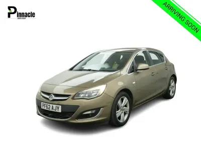 Used Vauxhall Astra SRi 165 HP (121 kW) 2013 Bronze Hatchback
