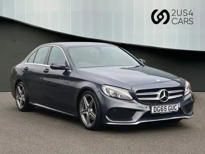 Usado Mercedes C200 AMG line 136 HP (100 kW) 2015 Cinzento Sedan