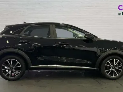 Używany Ford Puma Titanium 125 KM (91 kW) 2022 Czarny SUV