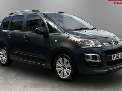 Used Citroën C3 PureTech 110 HP (80 kW) 2016 MPV