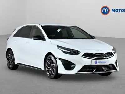 Używany Kia Ceed GT-Line 140 KM (102 kW) 2024 Biały Hatchback
