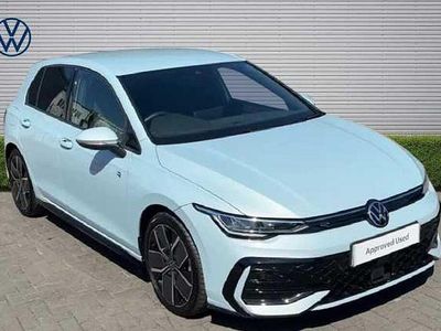 Second-hand VW Golf VIII 150 CP (110 kW) 2025