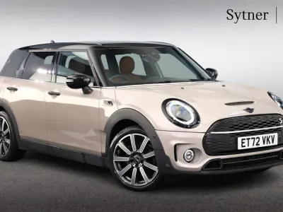 Używany Mini Cooper S Clubman Exclusive 176 KM (129 kW) 2022 Szary Kombi