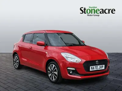 Usado Suzuki Swift SZ-T 90 HP (66 kW) 2020 Vermelho Citadino